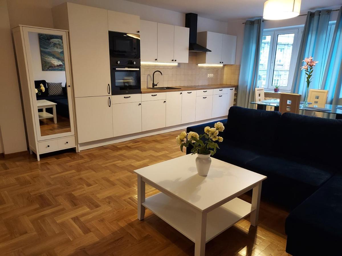 APART- salon z aneksem kuchenym, 2 sypialnie, łazienka Szczecin Zewnętrze zdjęcie