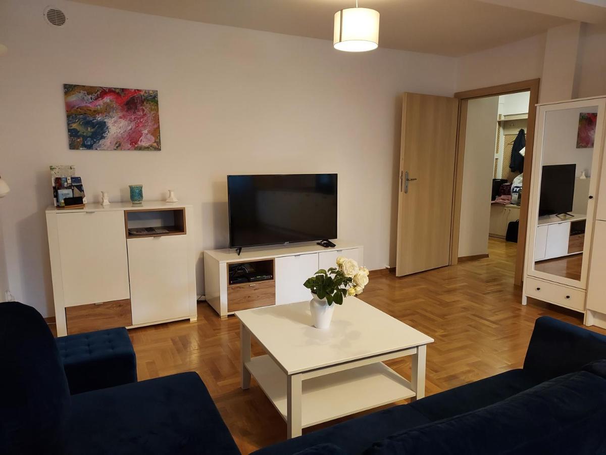 APART- salon z aneksem kuchenym, 2 sypialnie, łazienka Szczecin Zewnętrze zdjęcie