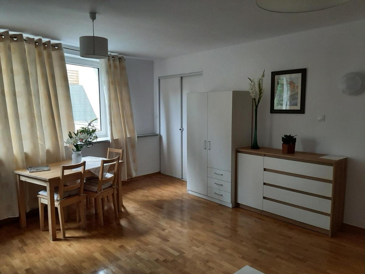 APART- salon z aneksem kuchenym, 2 sypialnie, łazienka Szczecin Zewnętrze zdjęcie